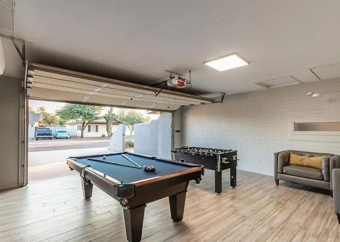 Hot Tub, Heated Pool, Mini Golf, Bbq, Old Town, Game Room, Ev Plug Vakantiehuis