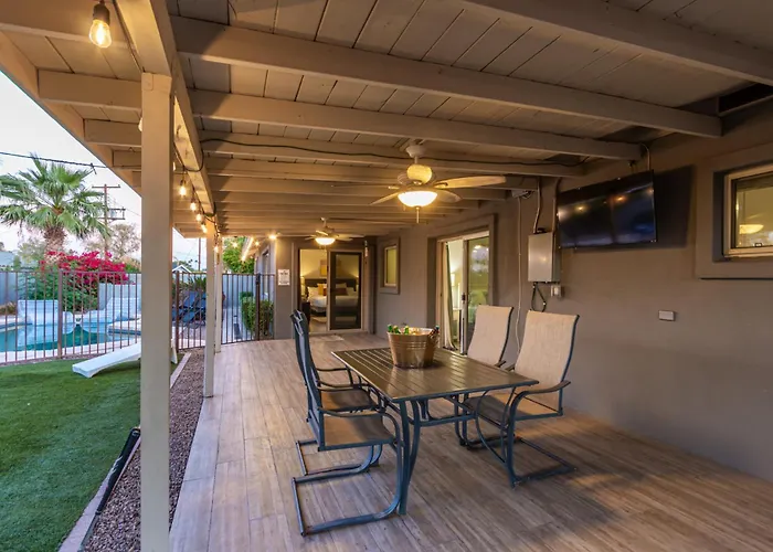Hot Tub, Heated Pool, Mini Golf, Bbq, Old Town, Game Room, Ev Plug Vakantiehuis