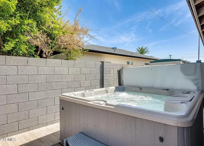 Hot Tub, Heated Pool, Mini Golf, Bbq, Old Town, Game Room, Ev Plug